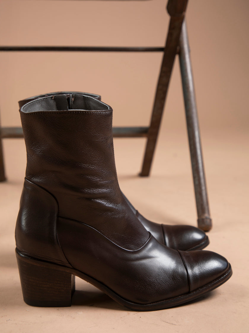 Stiefelette von HISTORY 541