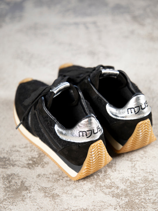 Sneaker von MJUS