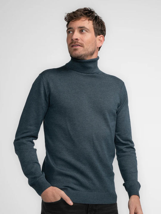 Rollkragenpullover von PETROL