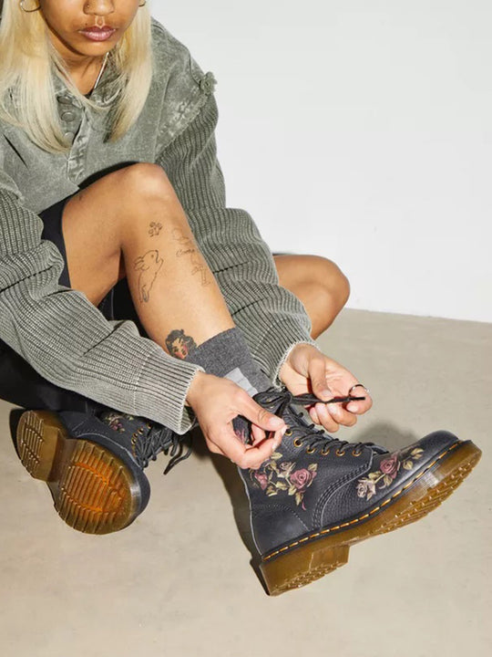 Bootie «Decayed Roses» von DR. MARTENS