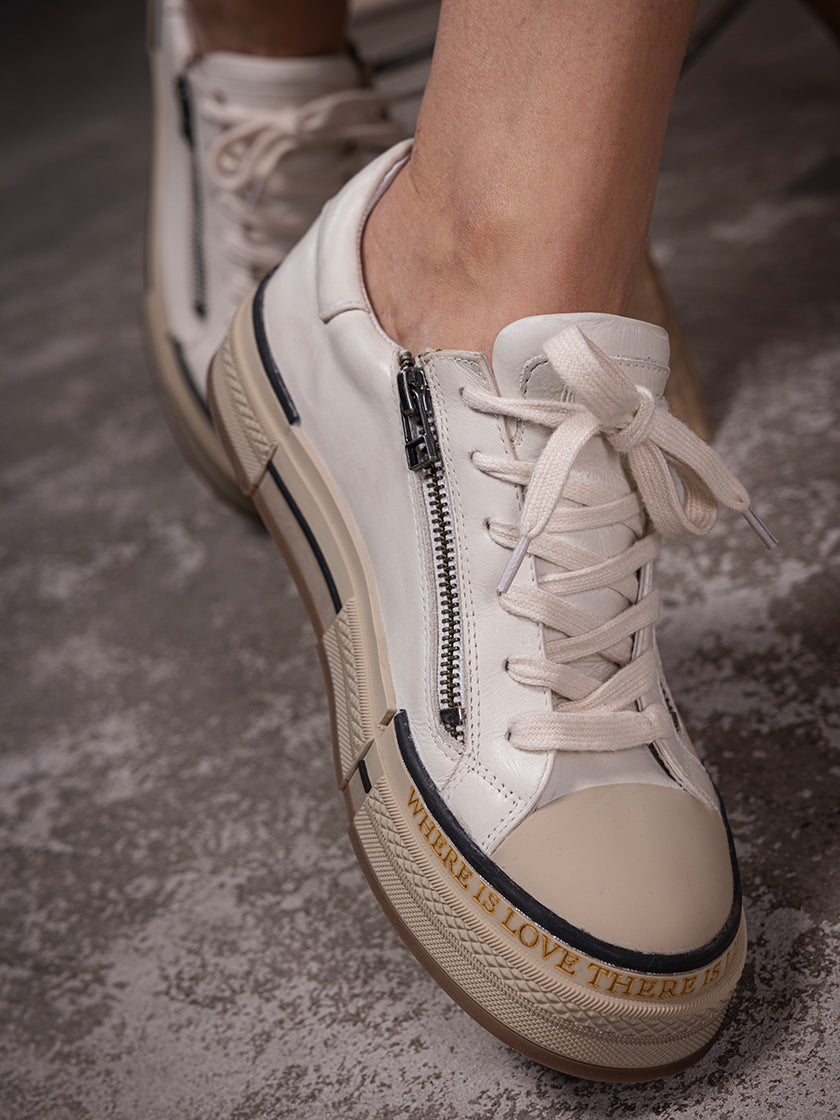 Sneaker von REBECCA WHITE