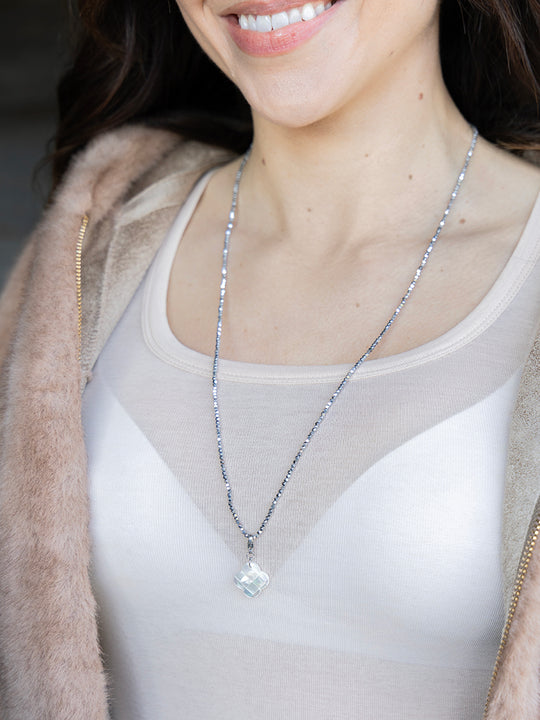 Halskette «Perlmutt» von CORAZON