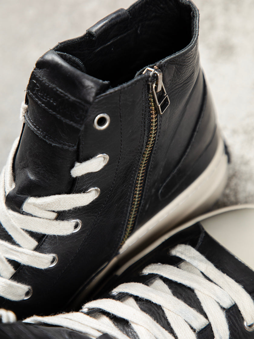 Sneaker von REBECCA WHITE