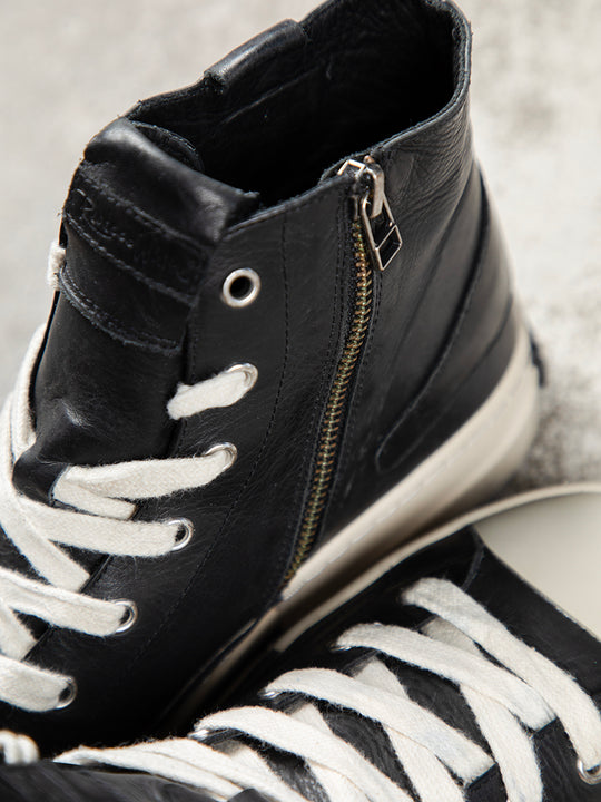 Sneaker von REBECCA WHITE