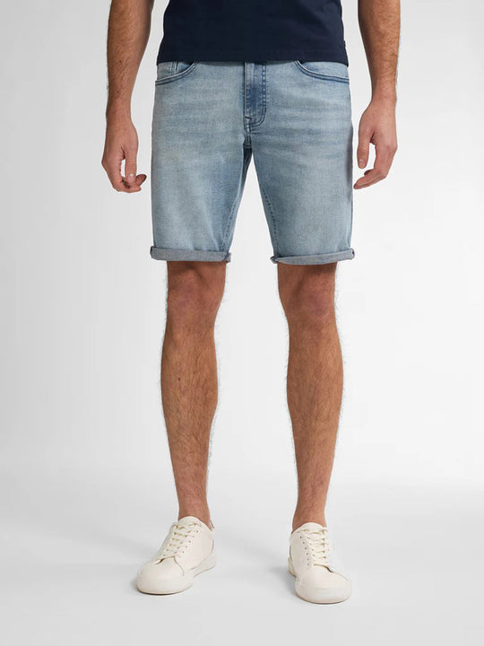 Shorts von PETROL