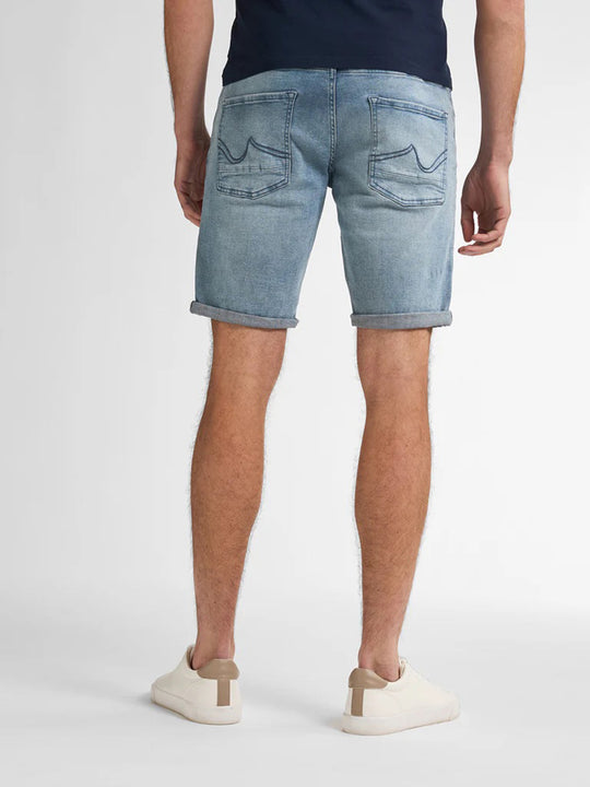 Shorts von PETROL
