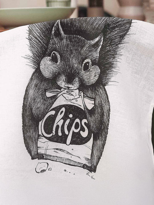 Geschirrtuch «Chips Eichhörnchen» von LIGARTI
