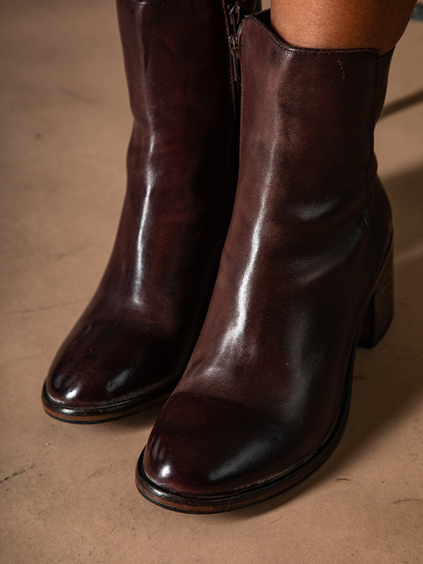 Stiefelette von MOMA