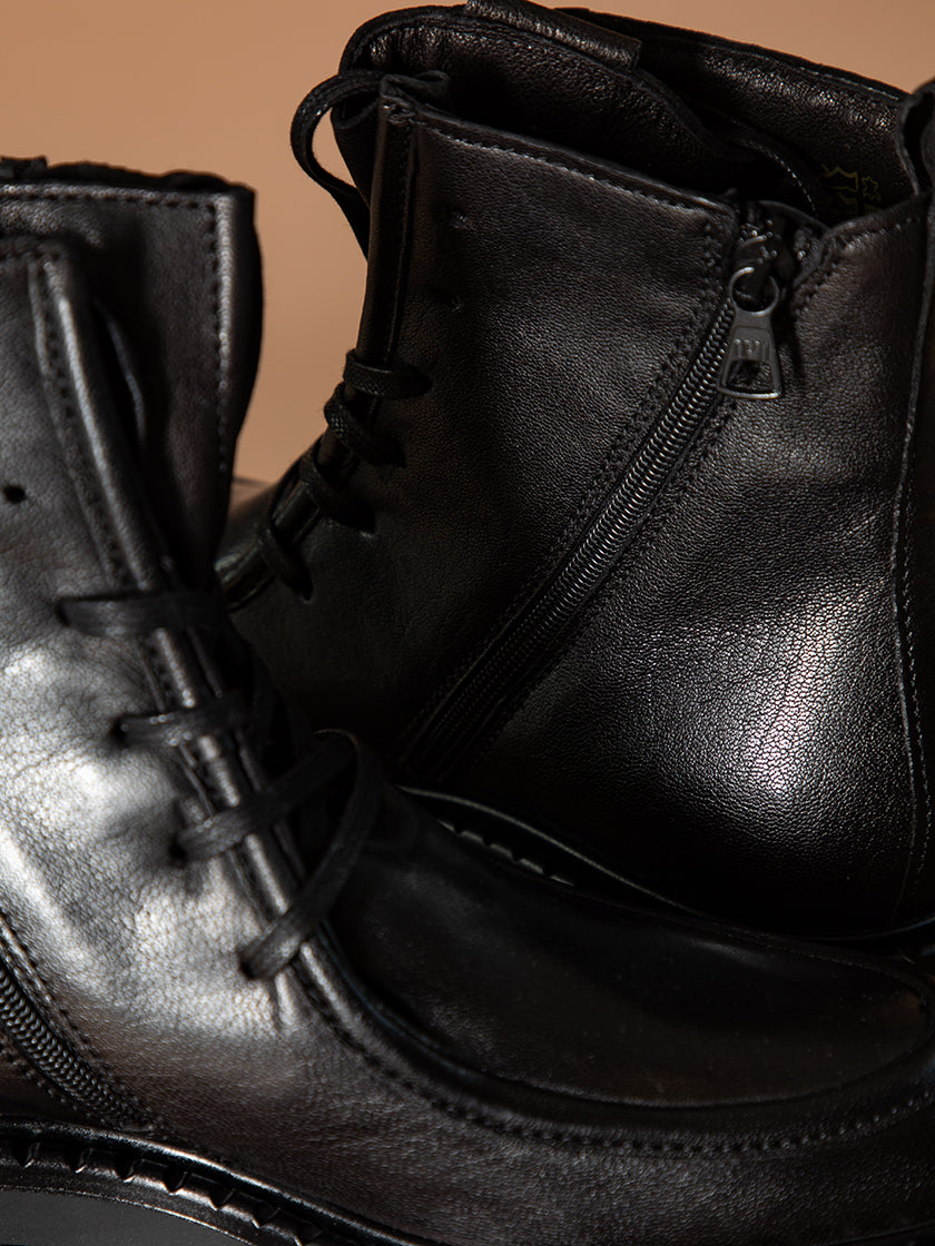 Schnürstiefelette von MJUS