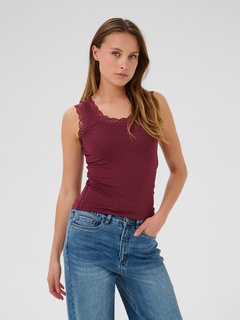 Top «Kaomi» von KAFFE