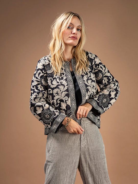 Jacke «Balani Chuvash» von MAISON HOTEL