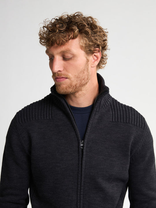 Strickjacke von PETROL