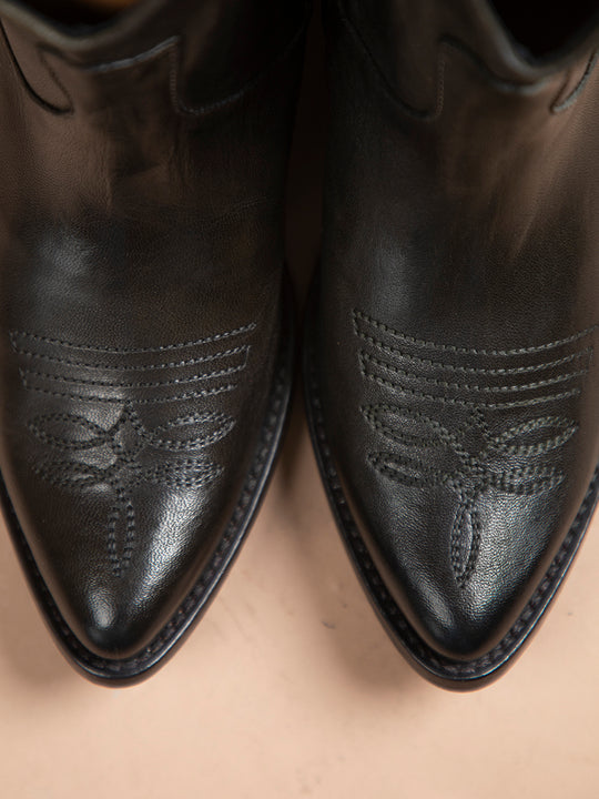 Stiefelette von HISTORY 541
