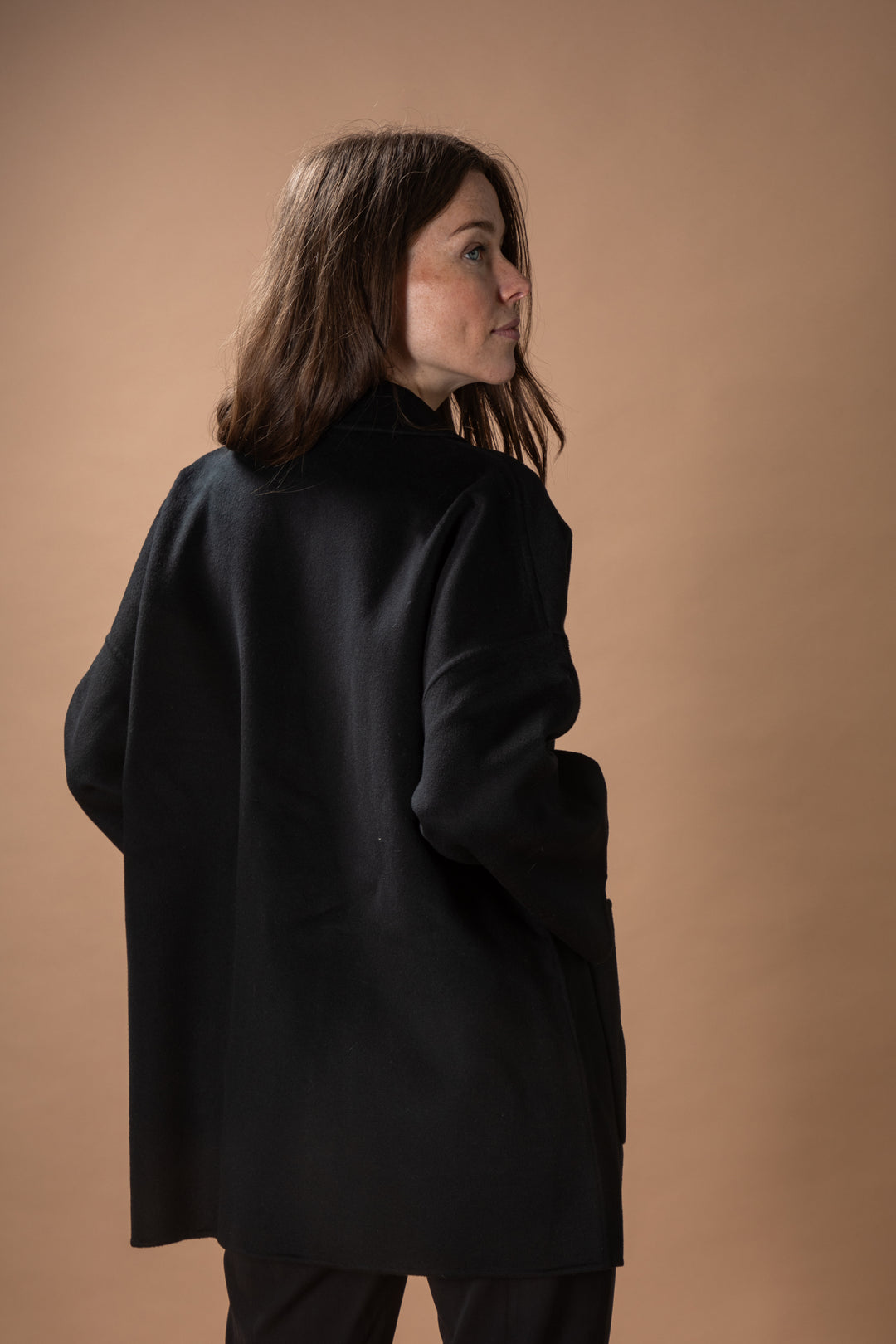 Mantel «Cape» von KNIT-TED