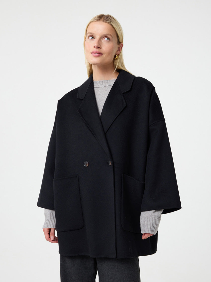 Mantel «Cape» von KNIT-TED