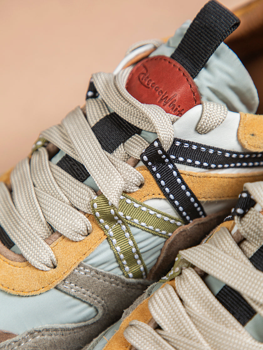 Sneaker von REBECCA WHITE