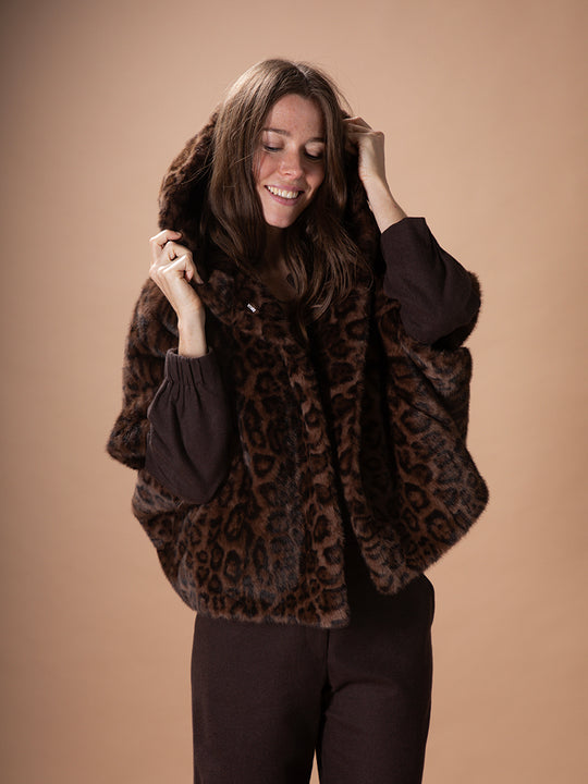 Cape «Leonie» von MYAE