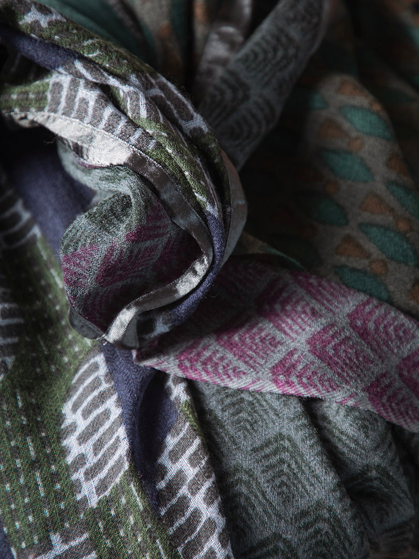 Wollschal «Quadtrato» von AHMADDY