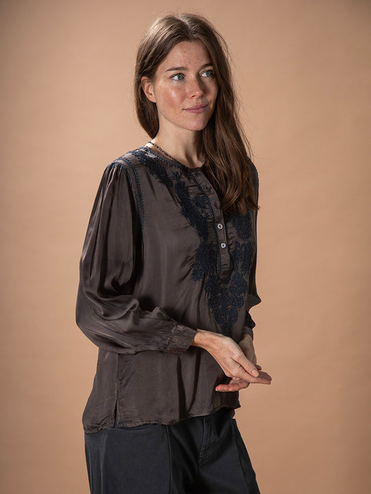 Bluse «Clotilde» von MAISON HOTEL