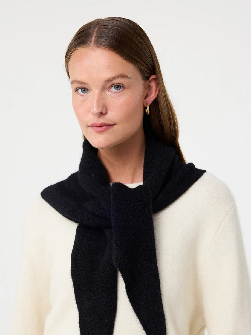 Schal «Tricja» von KNIT-TED