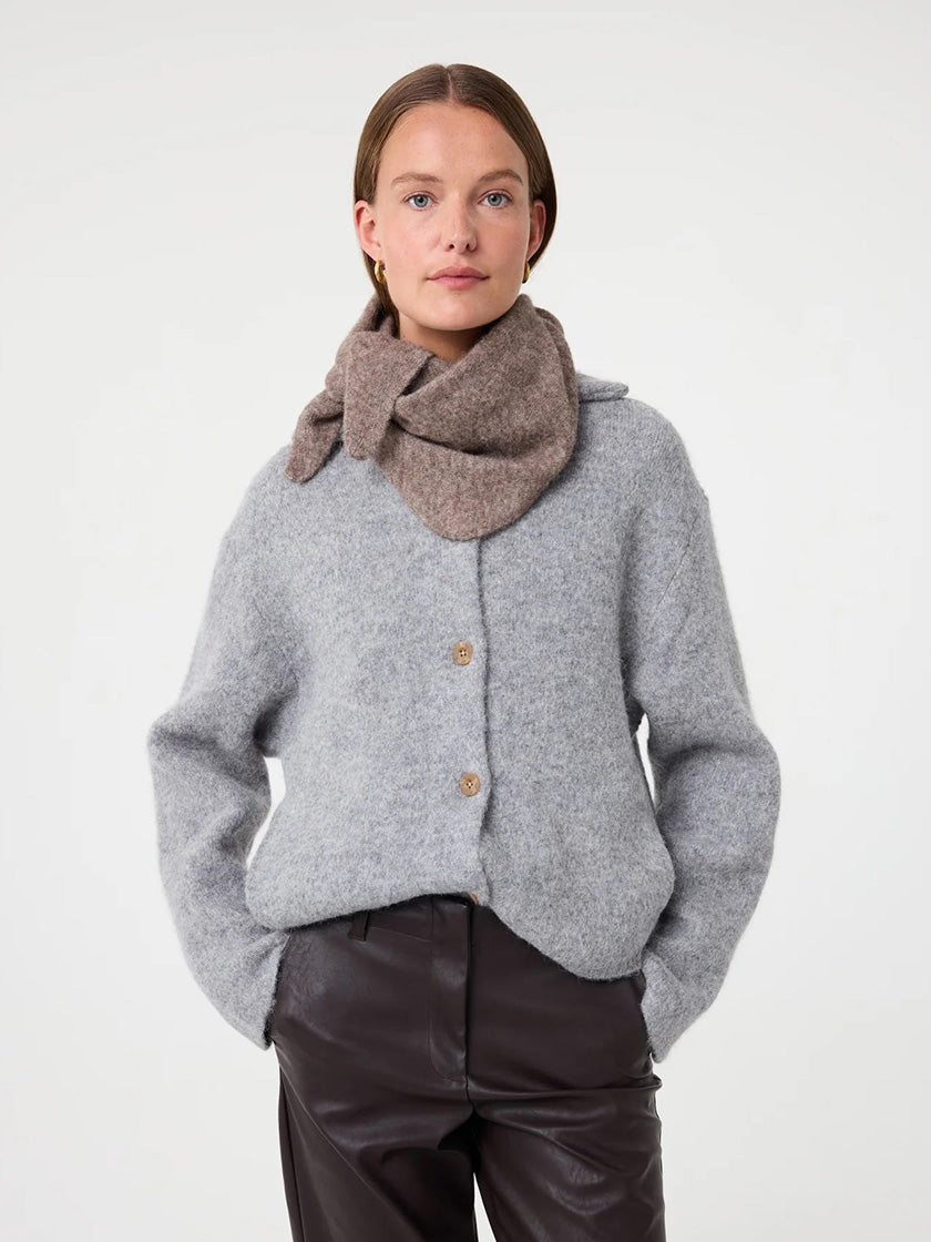 Schal «Tricja» von KNIT-TED