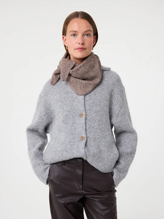 Schal «Tricja» von KNIT-TED