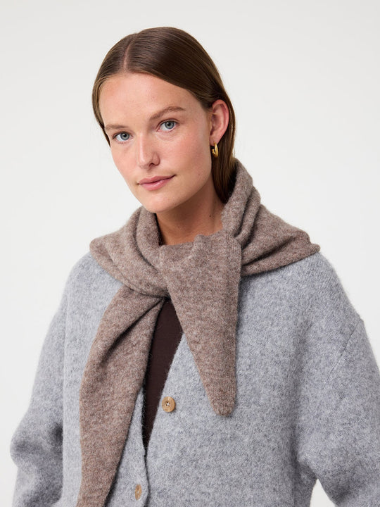 Schal «Tricja» von KNIT-TED