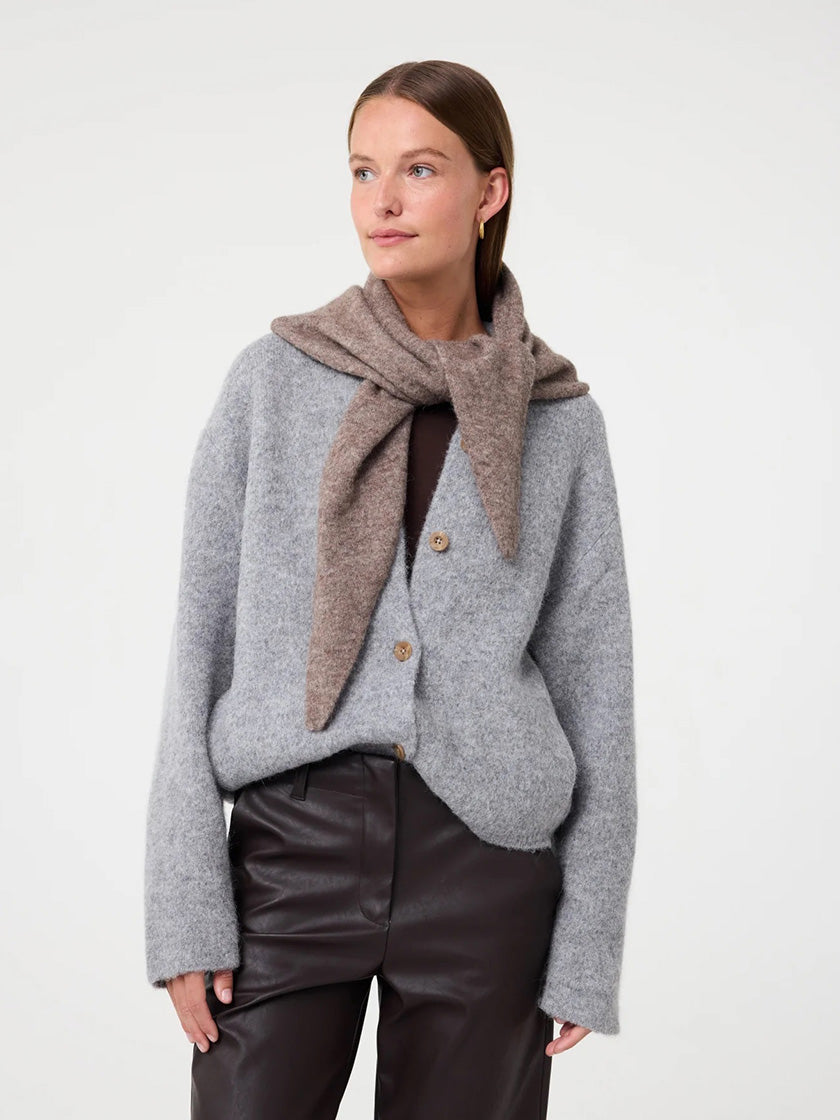 Schal «Tricja» von KNIT-TED