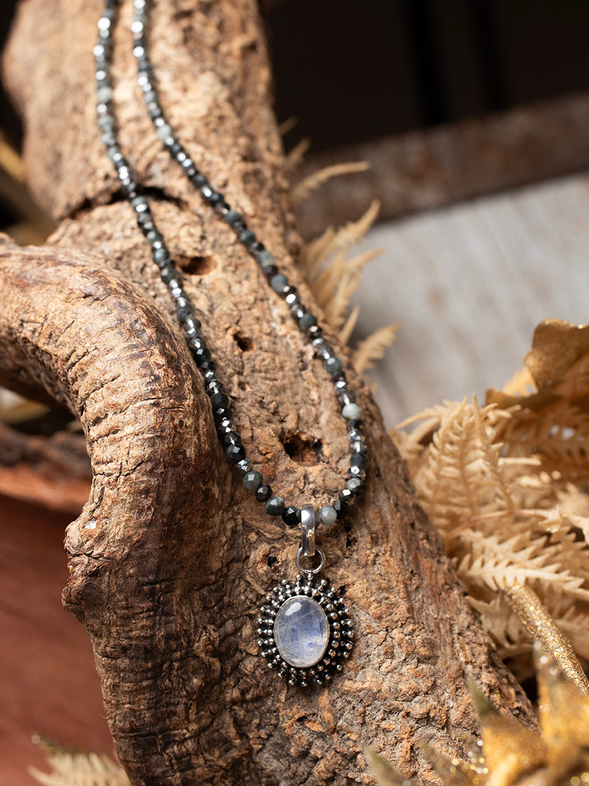 Halskette «Moon» von CORAZON