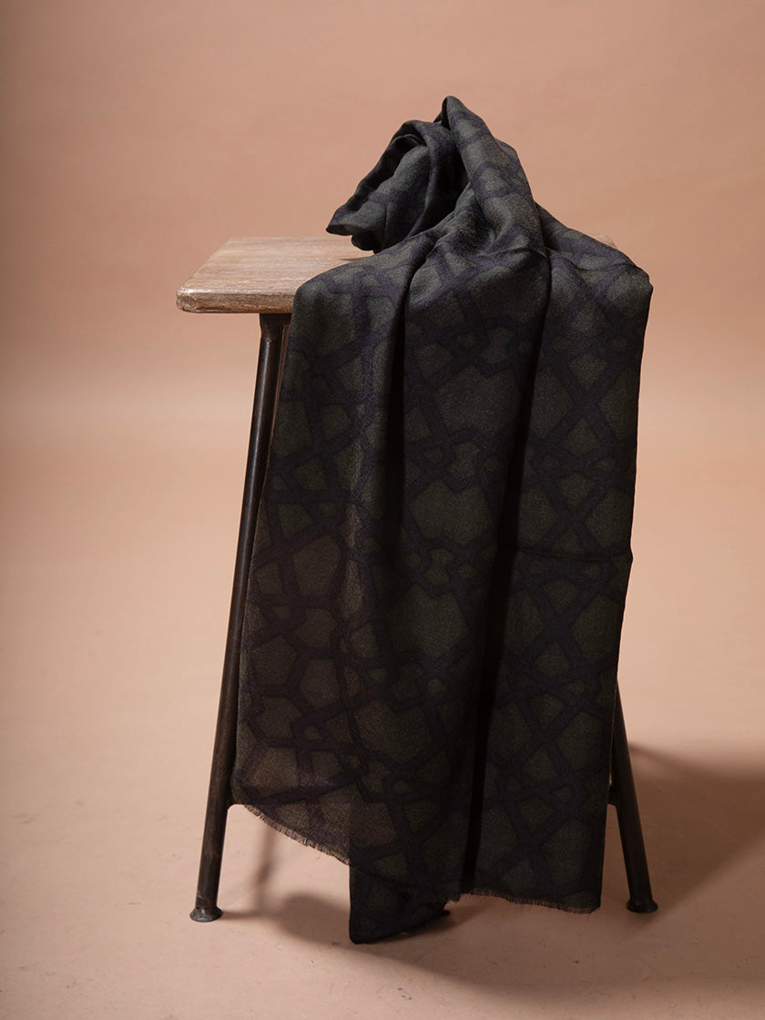 Wollschal von AHMADDY