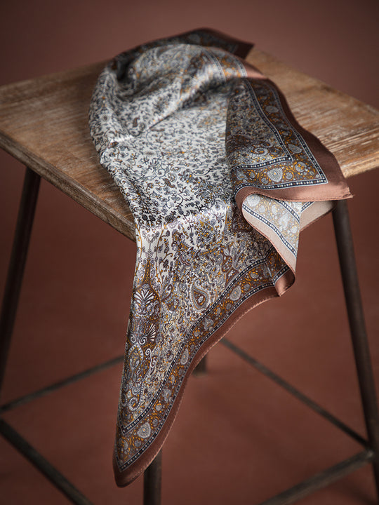 Seidenschal «Nicki Paisley»