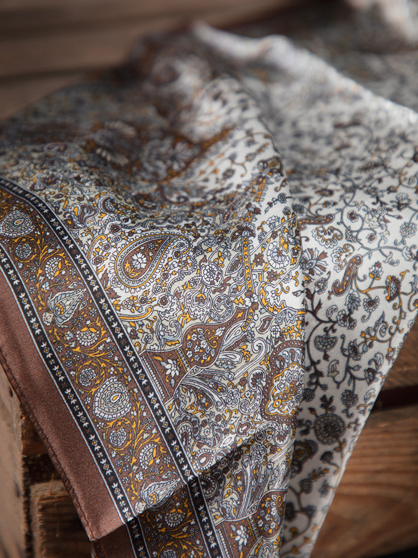 Seidenschal «Nicki Paisley»