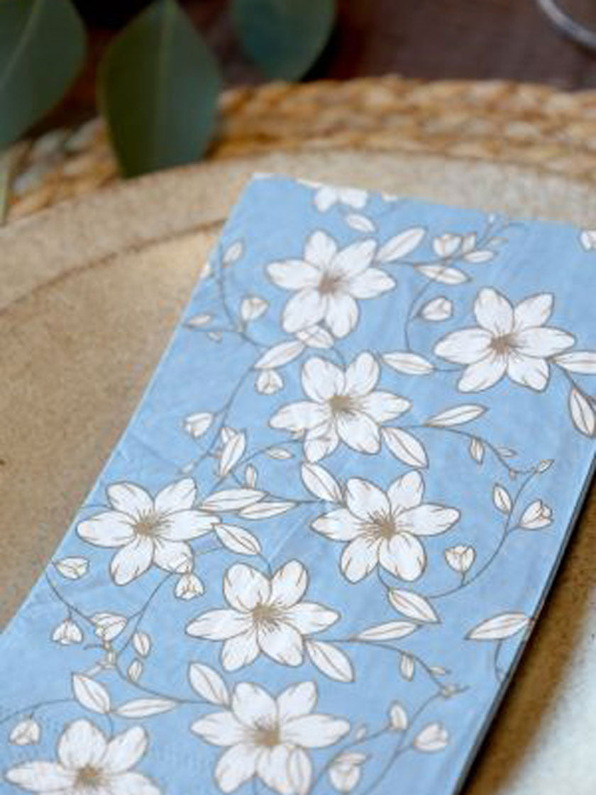 Serviettes ornées d'une guirlande de fleurs