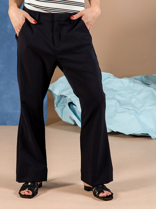 Pantalon «kick flare» de 9AM BY DOLORES