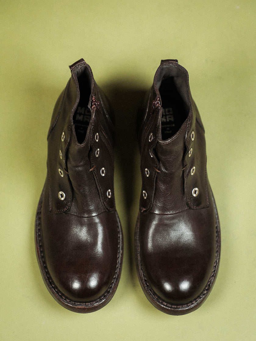 Boot «RV» von MOMA