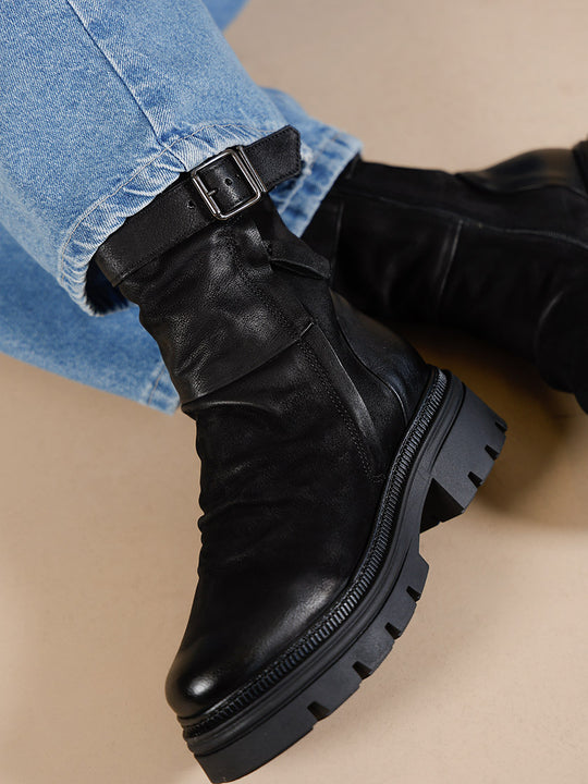 Boot von MJUS
