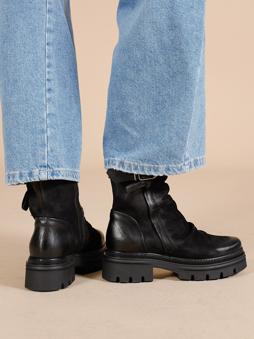 Boot von MJUS
