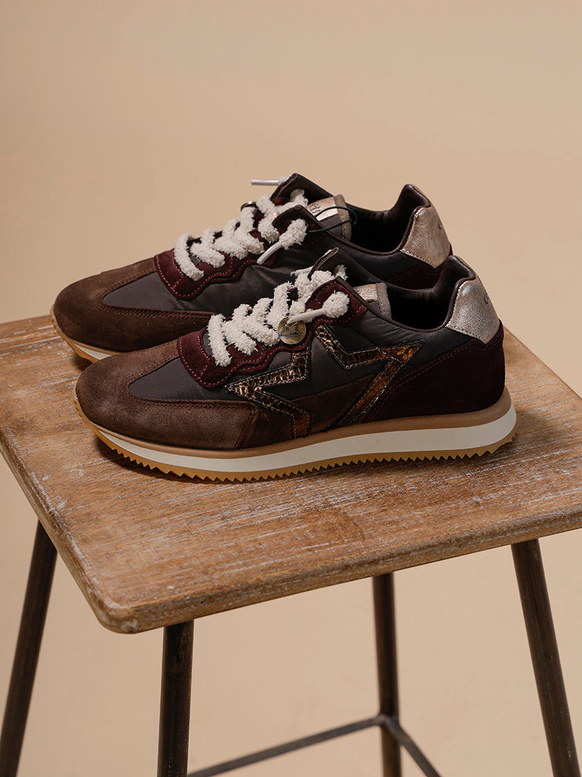 Sneakers by CETTI