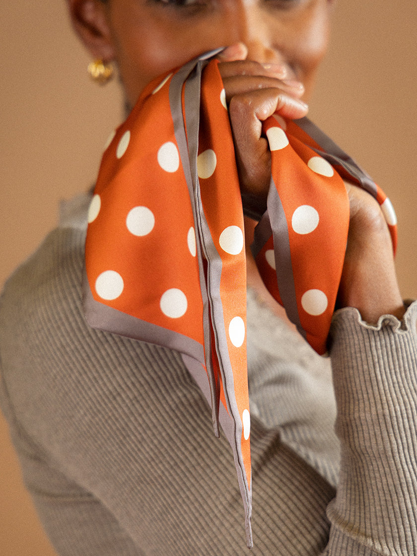 Schal «Narrow Mini Neck Dots»