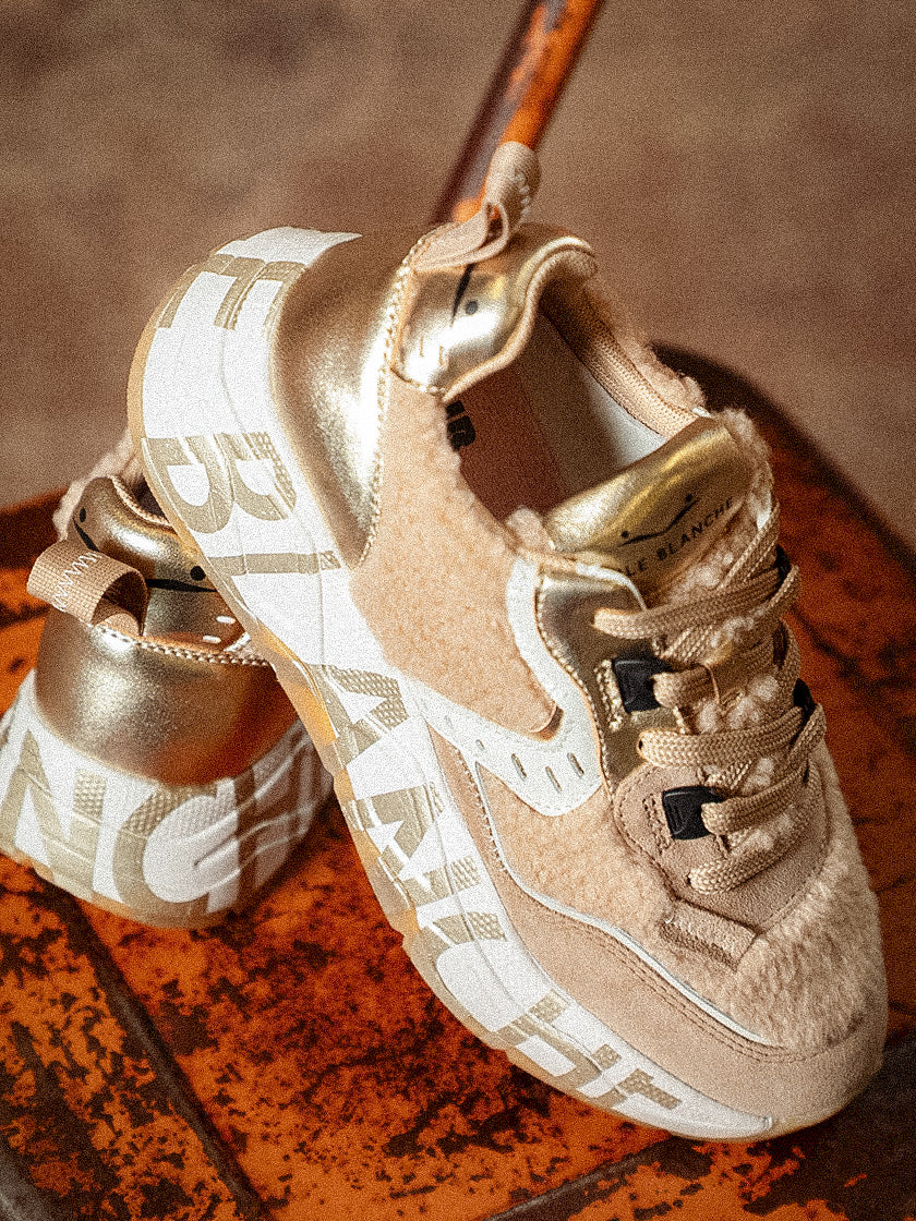 Sneaker von VOILE BLANCHE