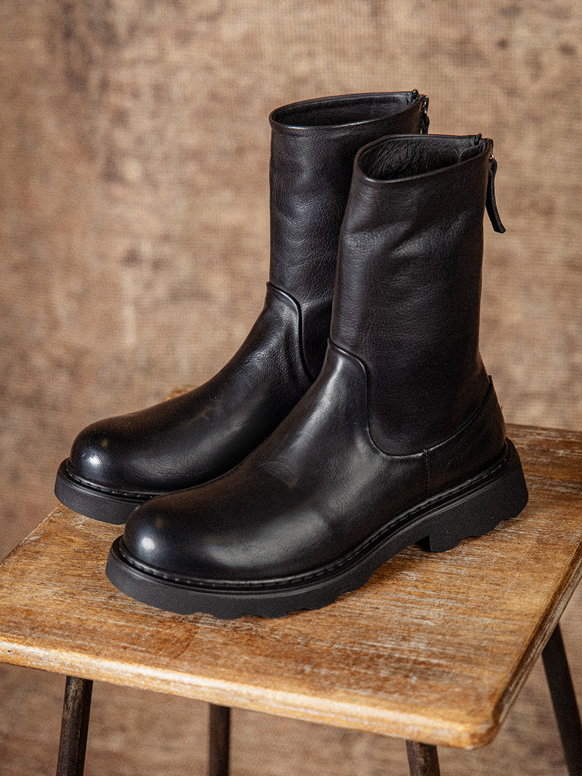 Boot von HISTORY 541