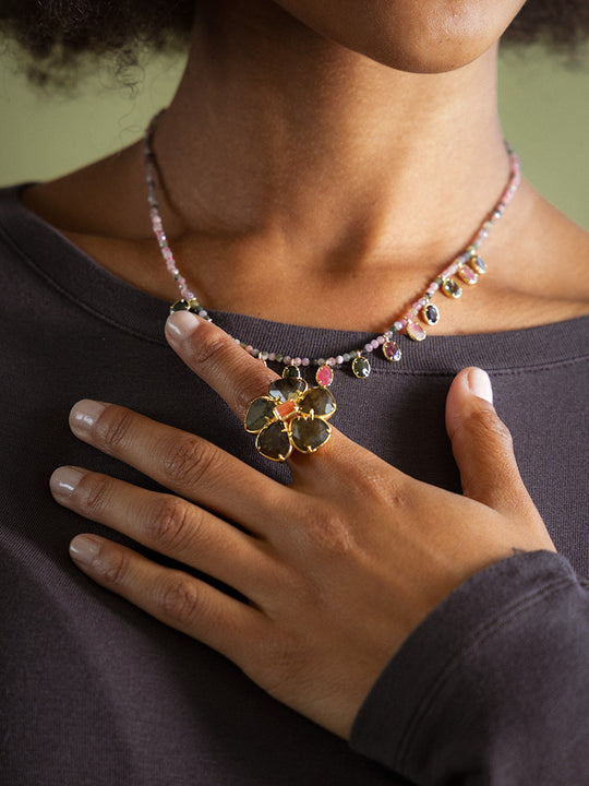Fingerring «Flower Braun» von CORAZON