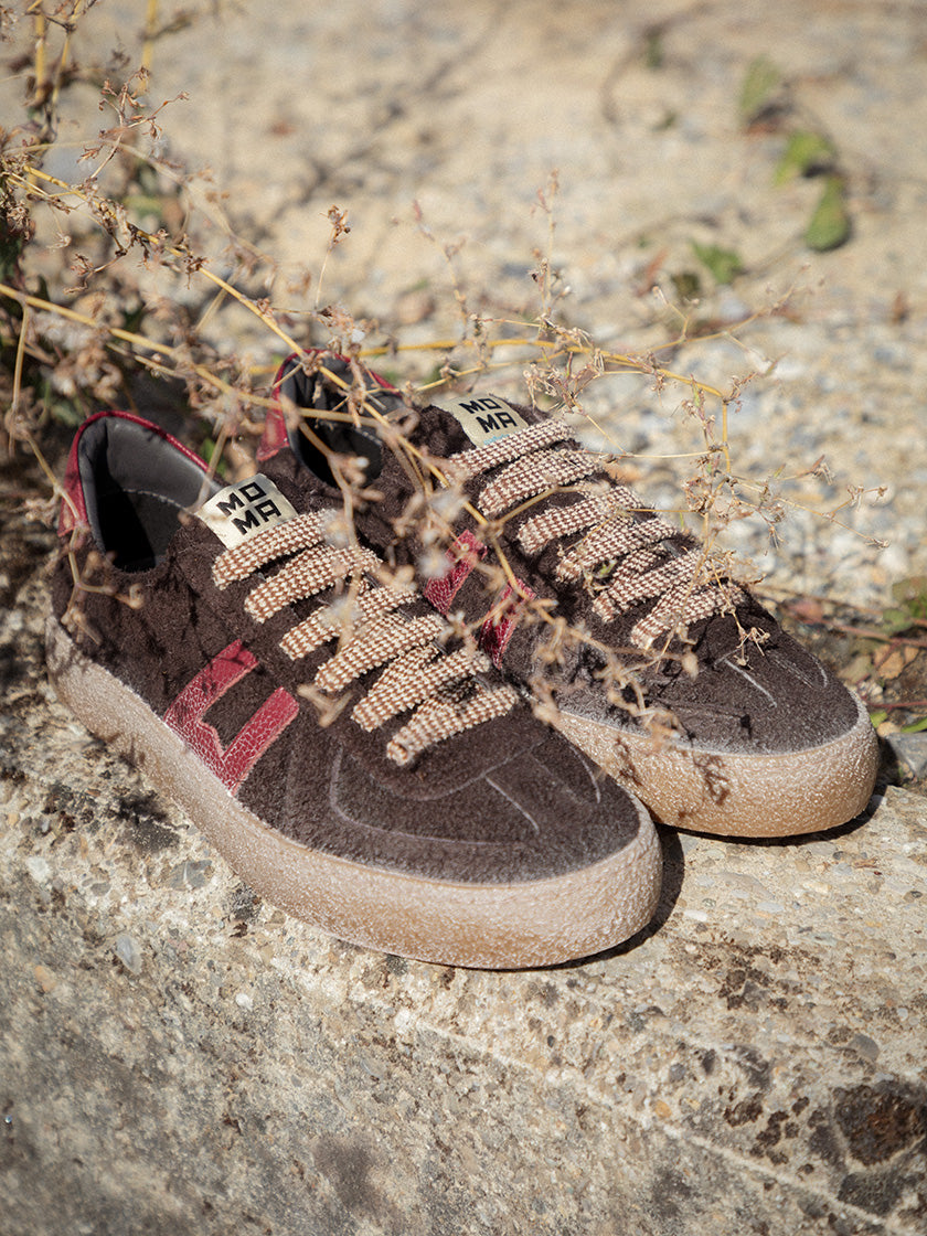 Sneaker von MOMA
