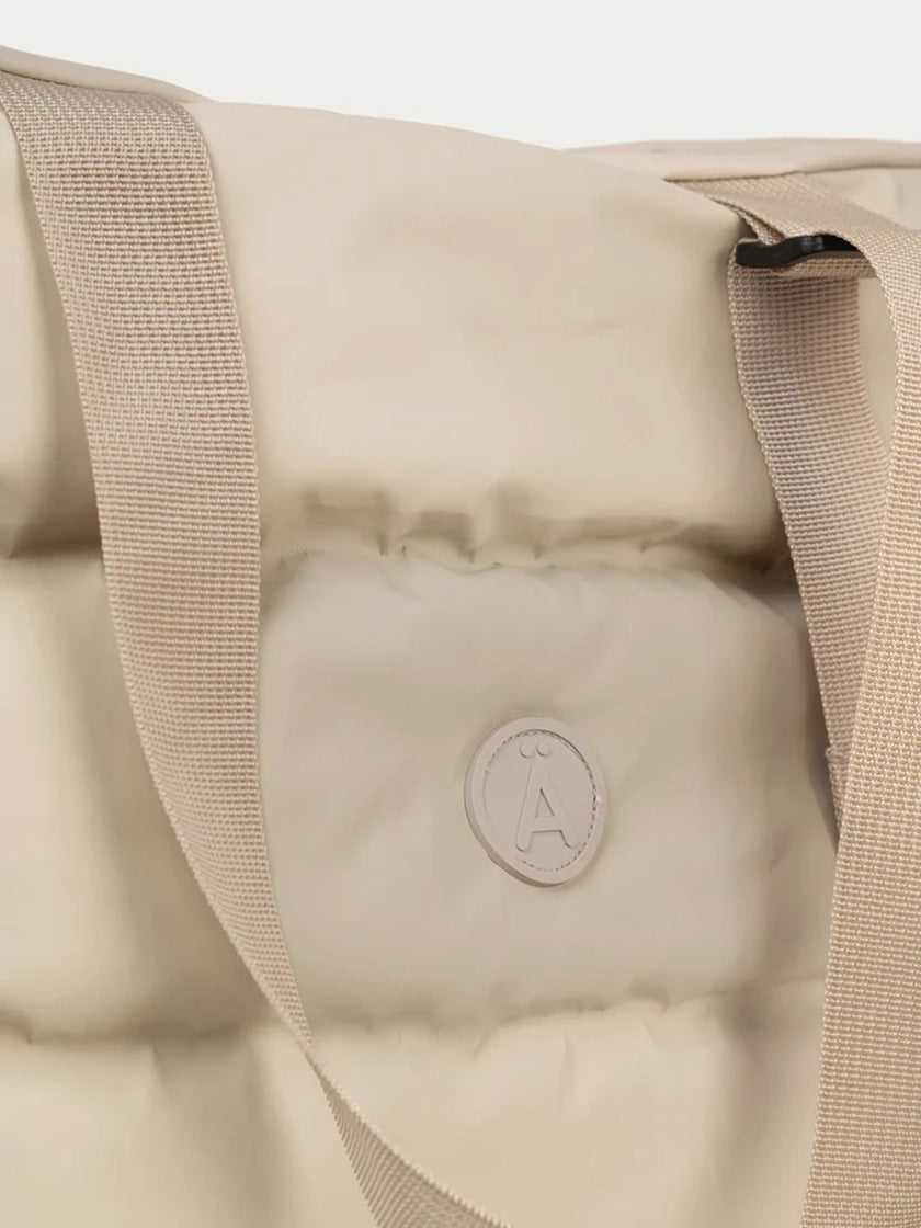Regentasche «Hrim» von Tantä Rainwear