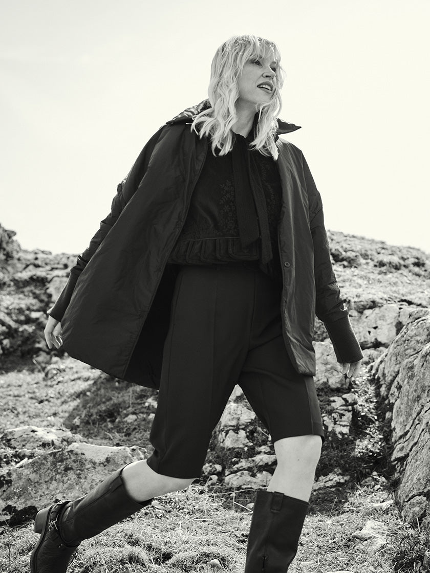 "Bob" Vest by MAISON HOTEL