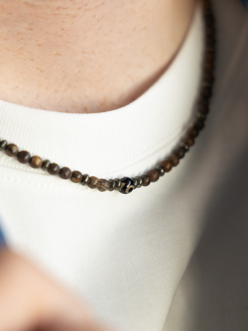 "Eyecatch Brown" Necklace by CORAZON