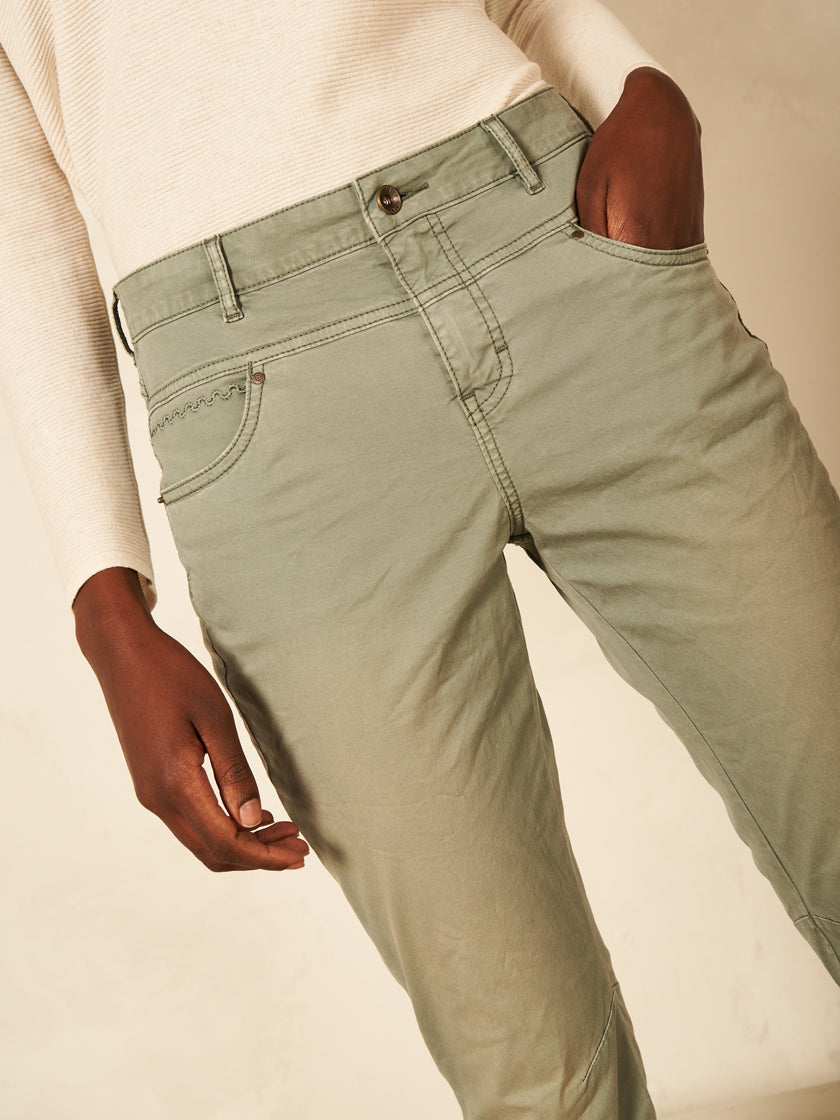 Hose «Tapered Long» von NILE