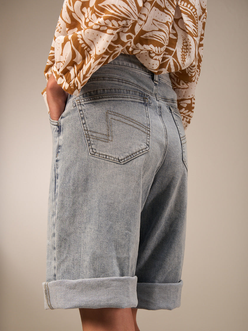 "Long Bermuda Shorts" by NILE