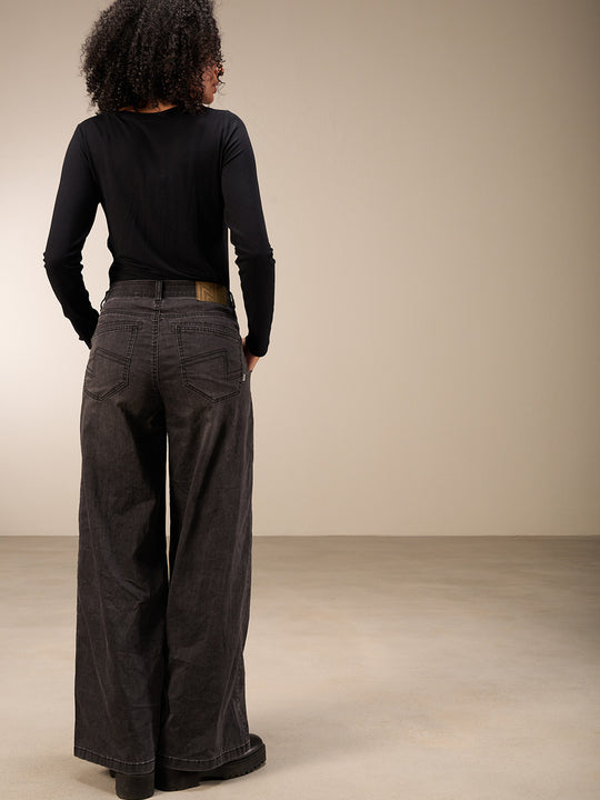 Jeans von NILE