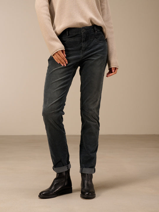 Hose «Tapered Long» von NILE